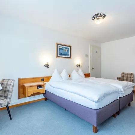 Hotel Dischma-3