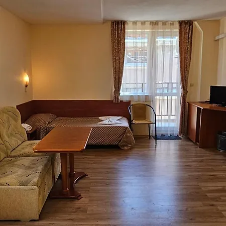 Caprice Family Hotel-3