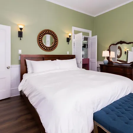 Prince Albert Guest House, Provincetown-3