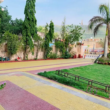 Treebo Raj Garden, Near Pushkar Lake-2