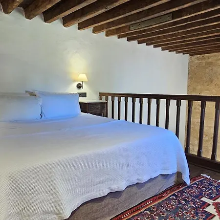 Villa Aphrodite Lindos Suites-3