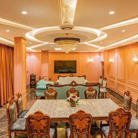 Tripli Hotels White Manor-3