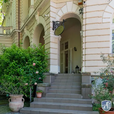 Jókai Villa-3