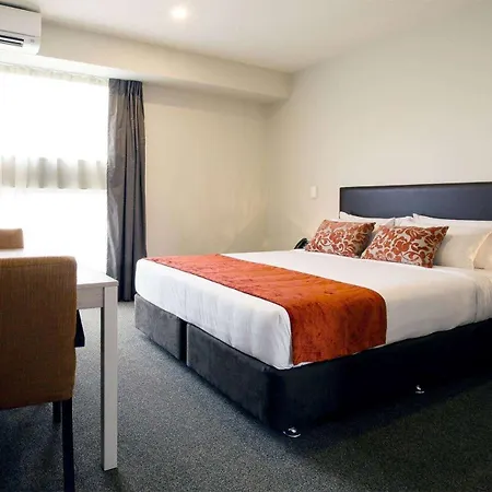 Ramada Suites By Wyndham Christchurch City-3