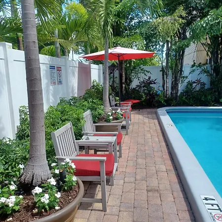 The Big Coconut Guesthouse - Gay Men'S Resort-2