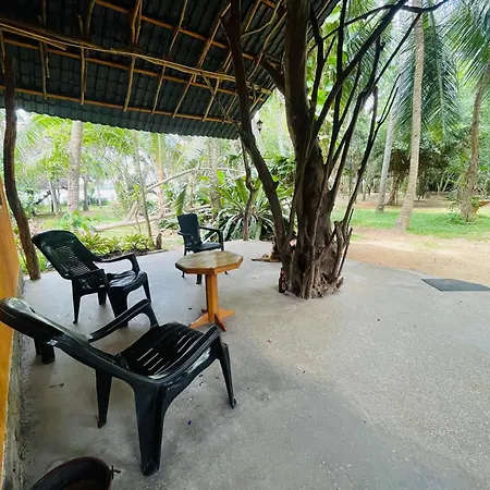 Lakeside Cabana Tissamaharama-2