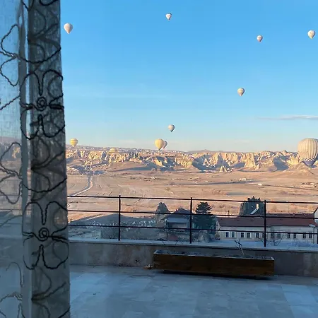 Seki Cave Hotel, Wake Up To Hot Air Balloons-2