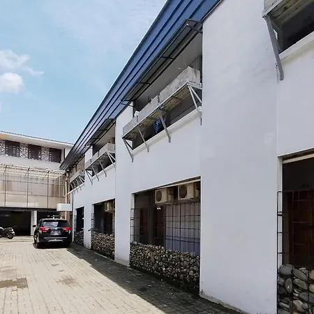 OYO 1345 Alfalah Residence-2