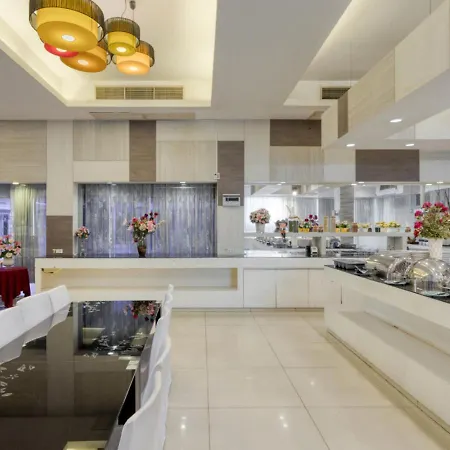 Aunchaleena Grand Hotel-3