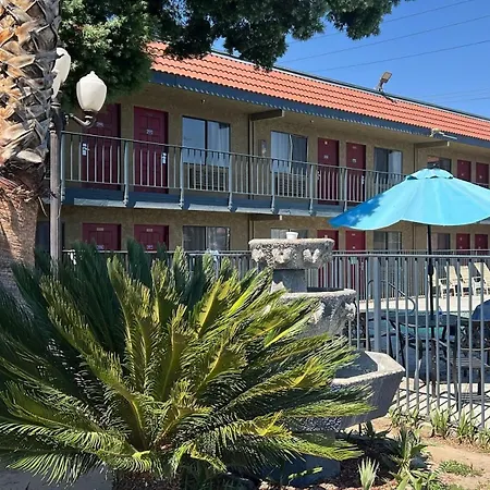 Fresno Inn-2