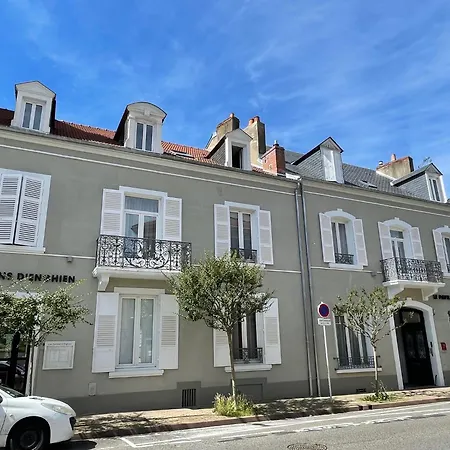 Le Pavillon d'Enghien, Vichy Centre-2