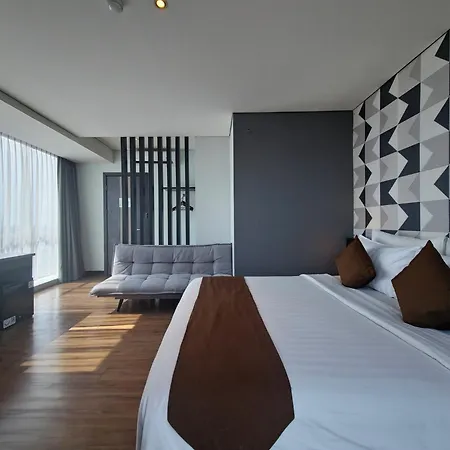 Luminor Hotel Jemursari By Wh With The Best Breakfast In Town And Located Near Surabaya Industrial Estate Rungkut Sier-2