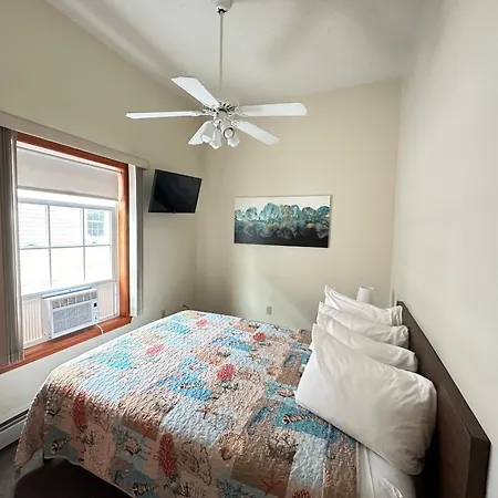 Abellona Inn & Suites-2