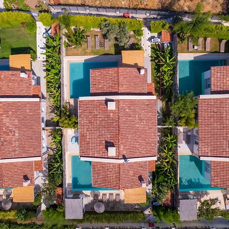 Z Exclusive Hotel And Villas-3