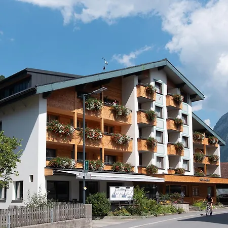Hotel Kanisfluh-3