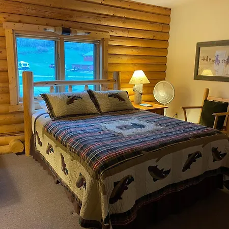 Inn On The Beartooth B&B-3