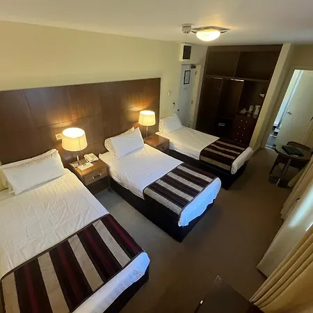 Cryans Hotel-2