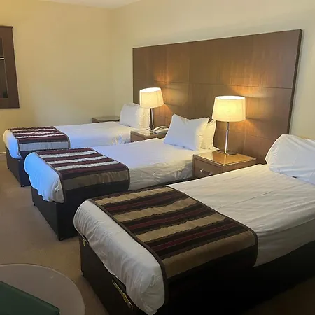 Cryans Hotel-2