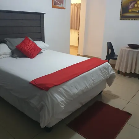 Rose Guesthouse Klerksdorp-3