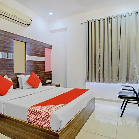 Oyo 11649 Hotel Mahima-2