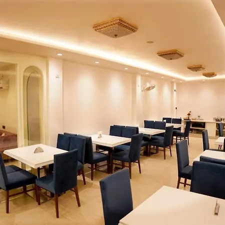 Hotel King'S Way-2