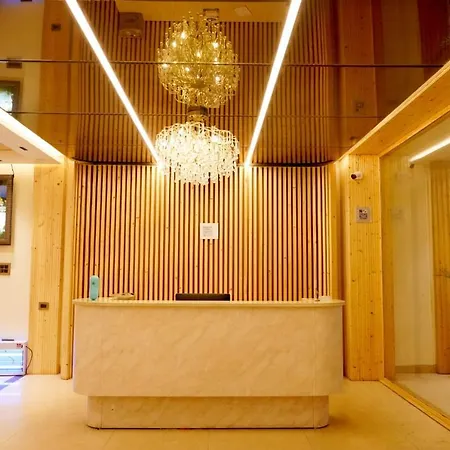 Hotel King'S Way-3