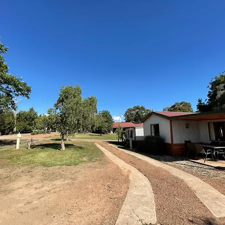 Mansfield Lakeside Caravan Park-3