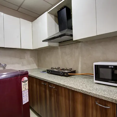 Limewood Stay Silver Studio Near Golf Course Road-3