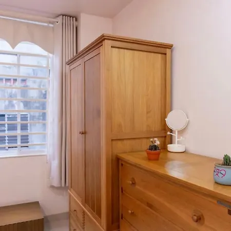 Friendly House-3
