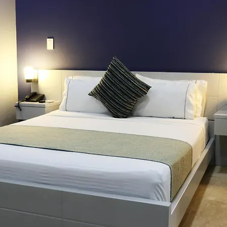 Hotel Lleras 10-3