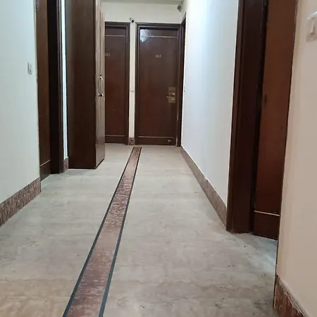 Hotel East Inn - Patel Nagar-2
