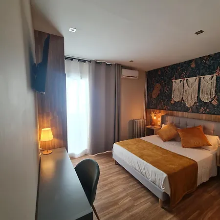 Hostal Luxury Green Madrid Gran Vía-3