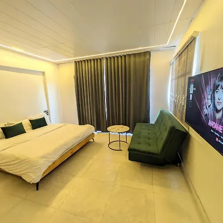Glass Canvas-2