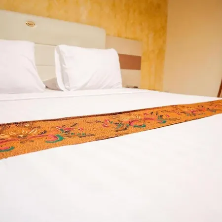 Grand Mansion Hotel Blitar-3
