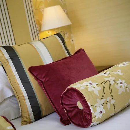 The Leathes Head Hotel-3