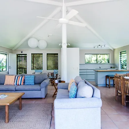 The Retreat Beach Houses-3