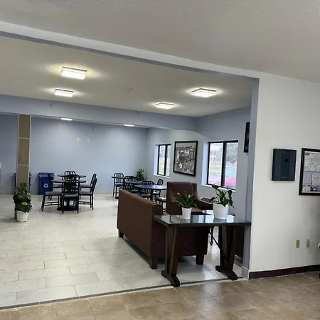 Super 8 By Wyndham Mason City-2