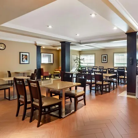 Best Western Plus Peace River Hotel & Suites-2