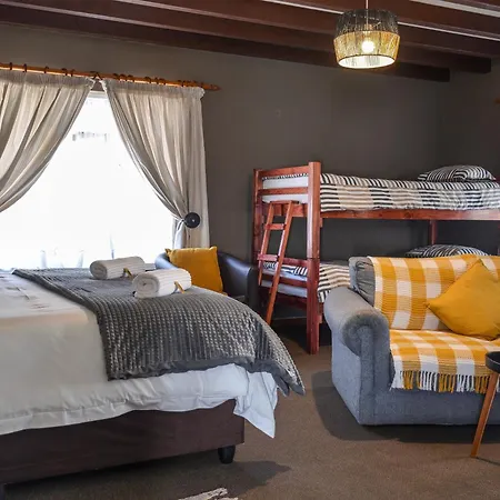 Biggy Best Boutique Hotel & Self Catering Cottages-3