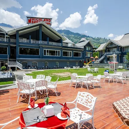 The Highland Park - A Truly River Side Resort-3