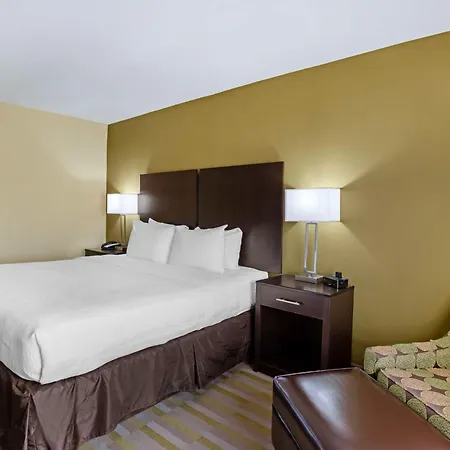 Best Western Plus Thornburg Inn & Suites-2