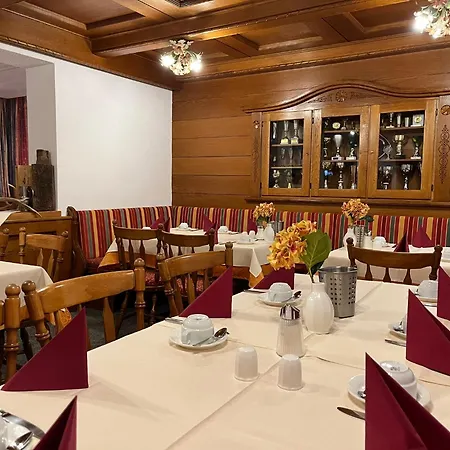Hotel Garni Martina-3