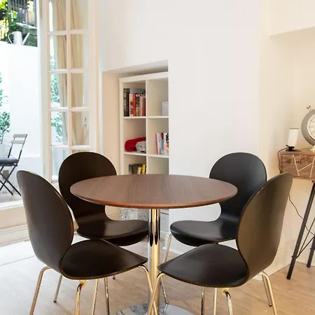Spacious 1 Bed Sloane Square-2