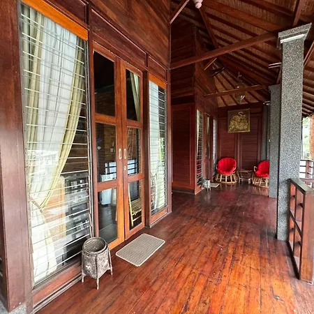 Giri Hill Homestay-3