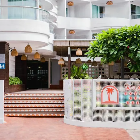 A-One Pattaya Beach Resort-3