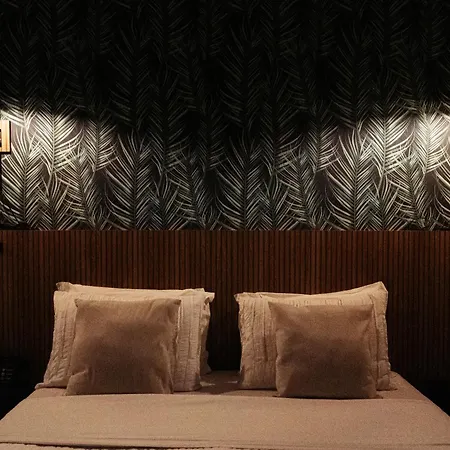 Cris Hotel-2