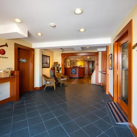 Sidney Waterfront Inn & Suites-3