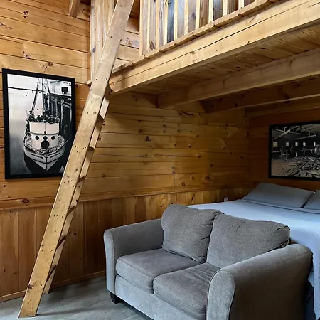 Kozy Haven Log Cabin Rentals-2