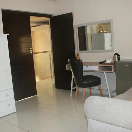 Hwh Guesthouse Middelburg-3