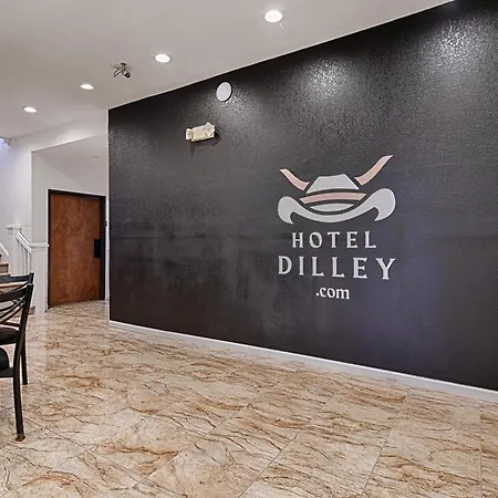 Hotel Dilley Grand-3